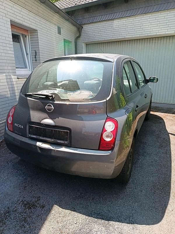 Grau Gebraucht 2004 Nissan Micra Kleinwagen | 550 € (Guter Preis) - Bild 1/4