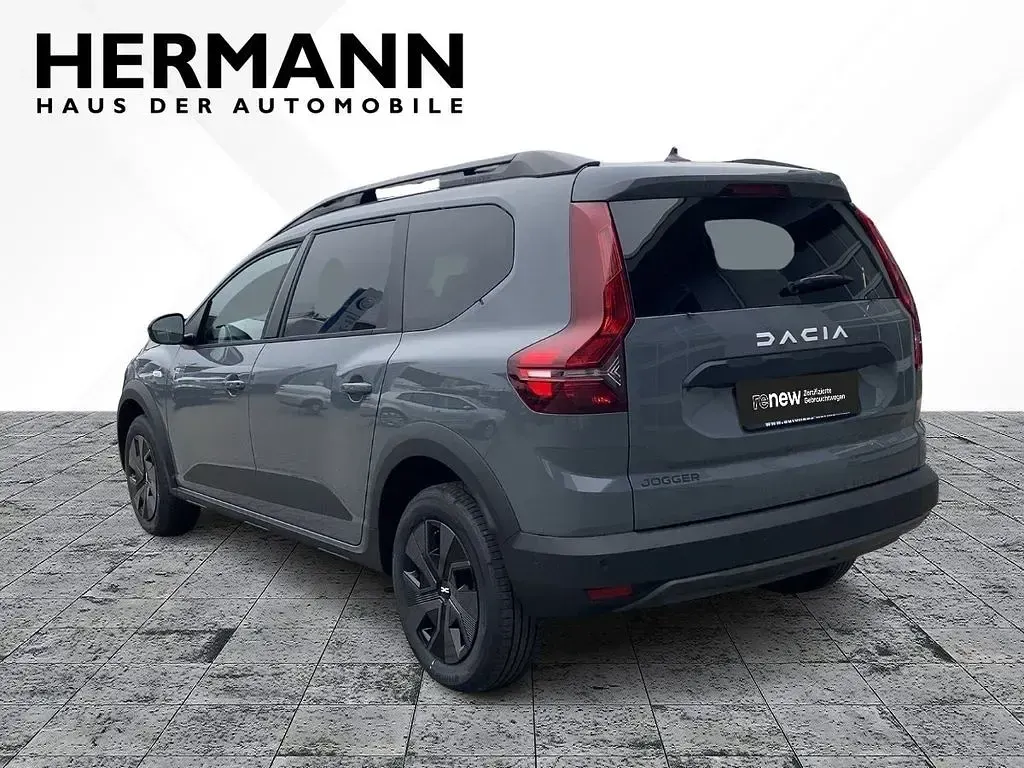 Gebraucht Dacia Jogger Expression 110 PS (80 kW) 2025 Schiefergrau (grau) Van / Kleinbus