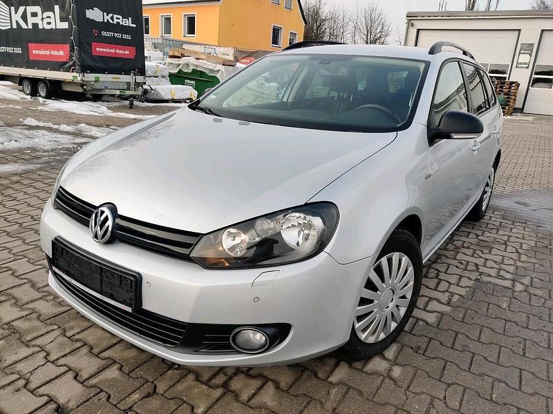 Silber Gebraucht 2013 VW Golf VI Kombi | 4.490 € (Superpreis) - Bild 1/4