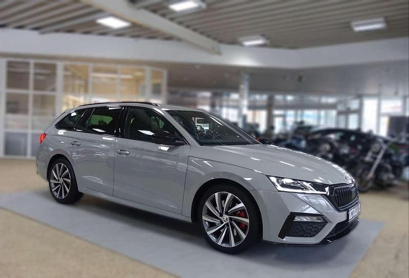 Gebraucht Skoda Octavia RS 245 PS (180 kW) 2021 Seda steel/steel grau Kombi