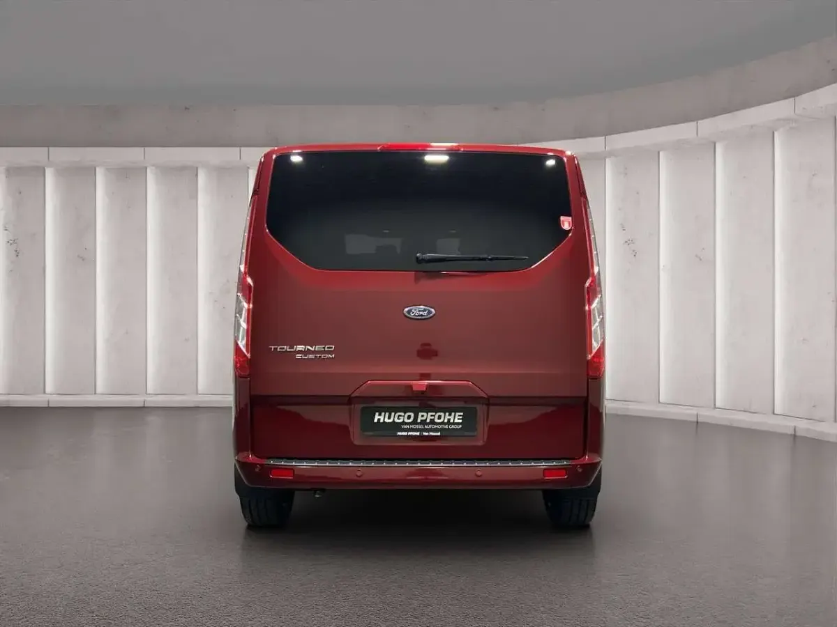 Gebraucht Ford Tourneo Custom Titanium X 185 PS (136 kW) 2022 Dunkel karmin rot Van