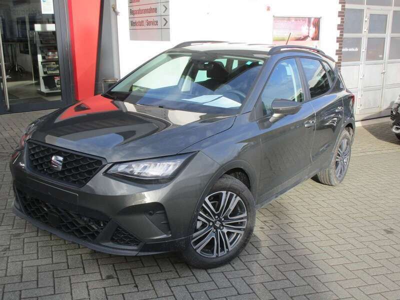 Cliff grau Gebraucht 2024 Seat Arona Style SUV | 23.900 € (Etwas zu teuer) - Bild 1/4