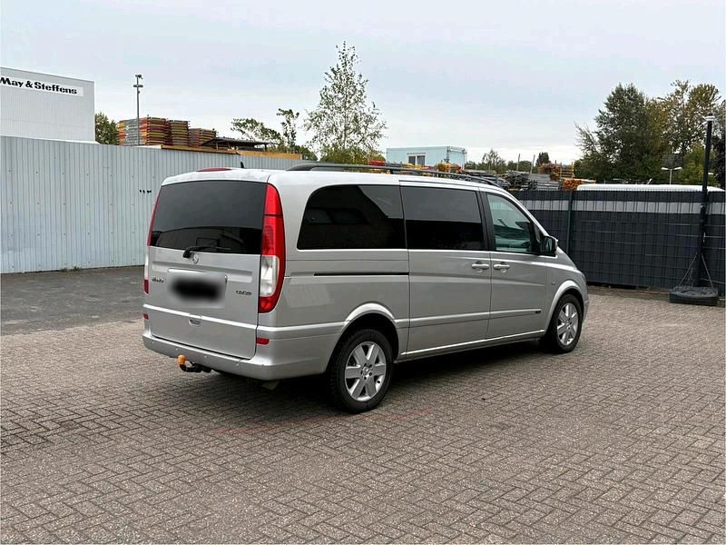 Gebraucht Mercedes Viano 203 PS (149 kW) 2010 Grau Van / Kleinbus