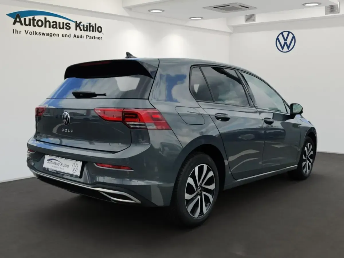 Gebraucht VW Golf VII Active 116 PS (85 kW) 2021 Kleinwagen