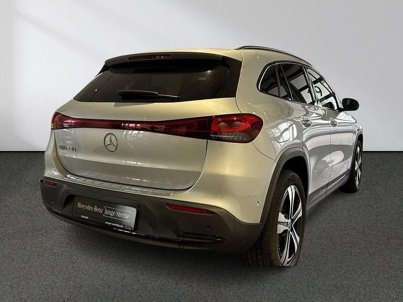 Gebraucht Mercedes EQA250 Progressive 139 kW (190 PS) 2021 Iridiumsilber SUV