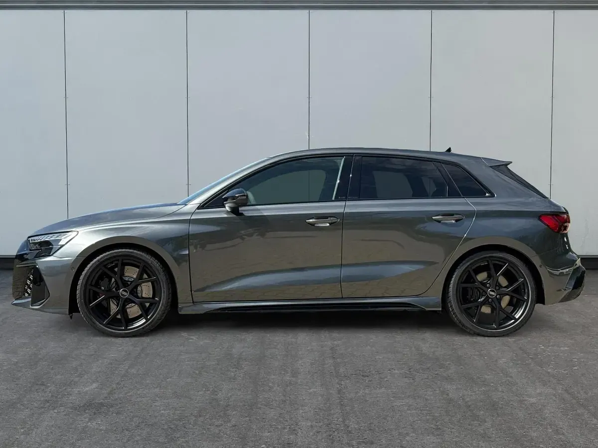 Neu Audi RS3 400 PS (294 kW) 2026 Limousine