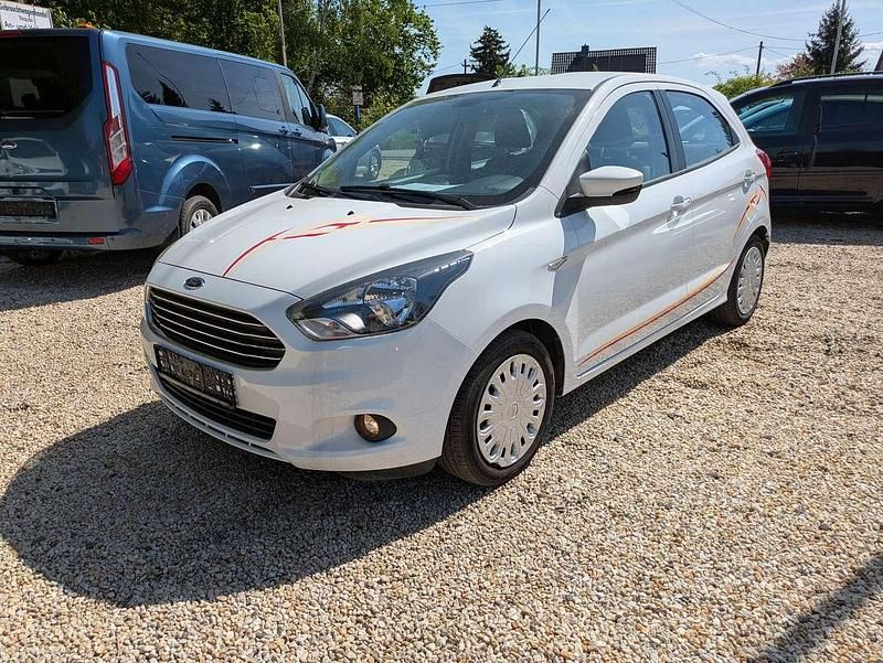 Gebraucht Ford Ka 86 PS (63 kW) 2017 Weiß Limousine