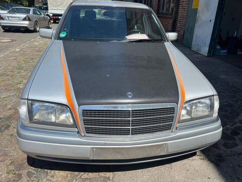 Silber Gebraucht 1996 Mercedes C180 Limousine | 1.950 € (Guter Preis) - Bild 1/4