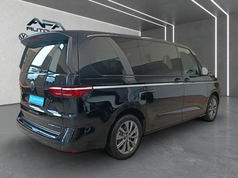 Gebraucht VW Multivan Style 177 PS (130 kW) 2025 Schwarz Van