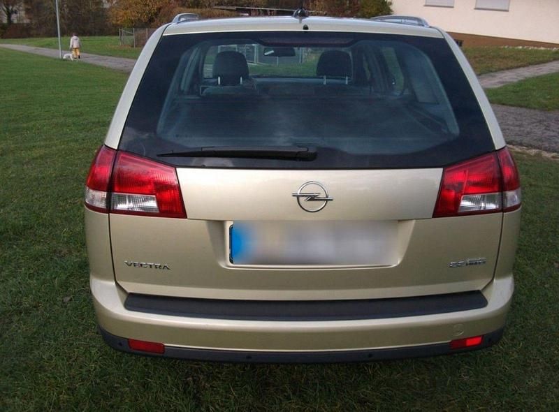 Gebraucht Opel Vectra Elegance 155 PS (114 kW) 2004 Gelb Kombi