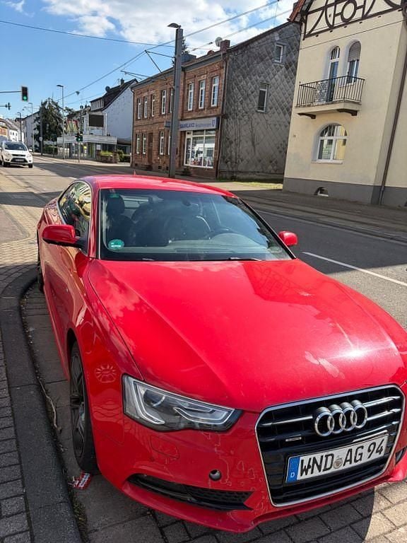 Używany Audi A5 Sport 211 KM (155 kW) 2012 Czerwony Coupe