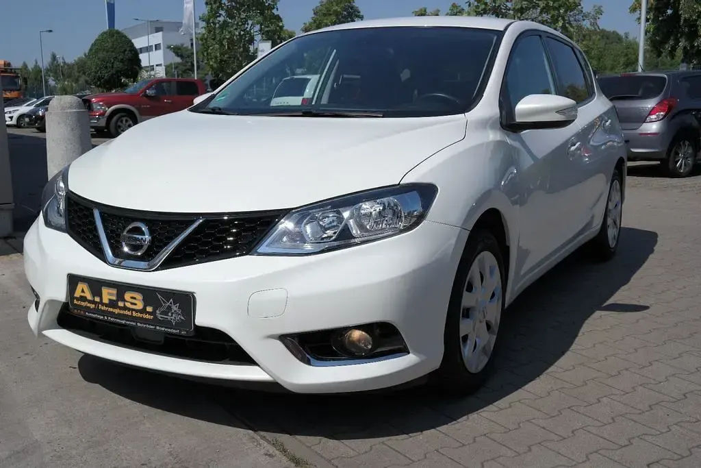 Gebraucht Nissan Pulsar N-Connecta 116 PS (85 kW) 2018 Weiß Kleinwagen