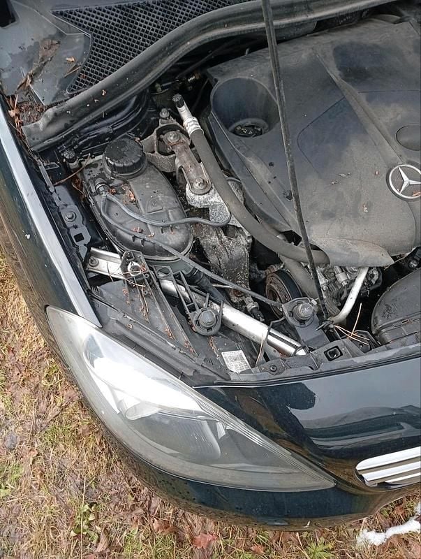 Gebraucht Mercedes B180 2011 Schwarz Van / Kleinbus