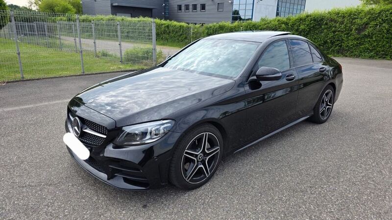 Schwarz Gebraucht 2021 Mercedes C220 AMG line Limousine | 22.890 € (Superpreis) - Bild 1/4
