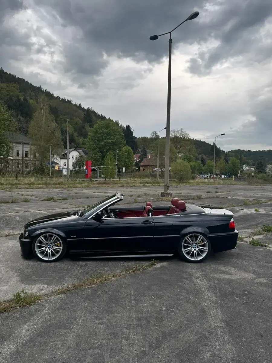 Gebraucht BMW 330 Cabriolet Performance 231 PS (169 kW) 2001 Schwarz Cabrio