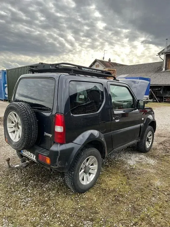 Gebraucht Suzuki Jimny Club 86 PS (63 kW) 2013 Schwarz SUV
