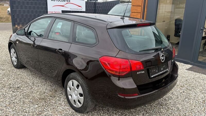 Gebraucht Opel Astra Selection 110 PS (80 kW) 2012 Braun Kombi