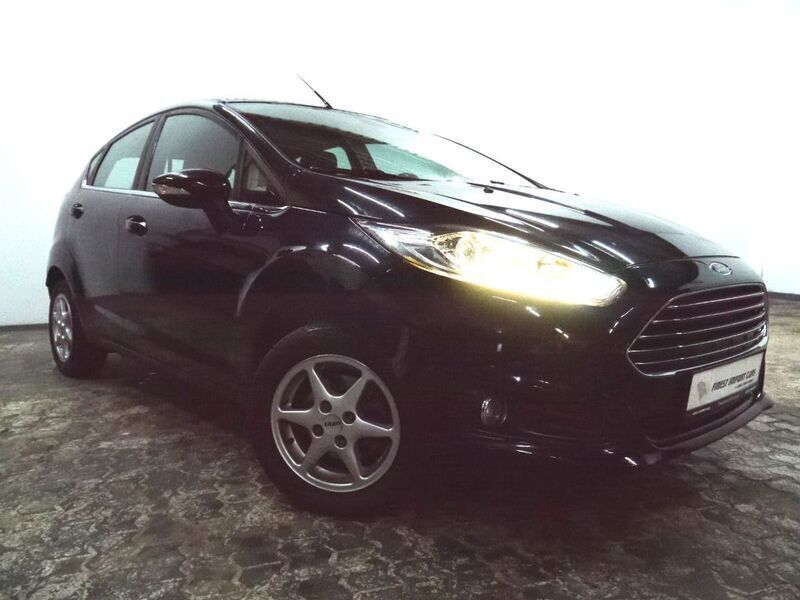 Gebraucht Ford Fiesta 125 PS (91 kW) 2013 Schwarz Kleinwagen