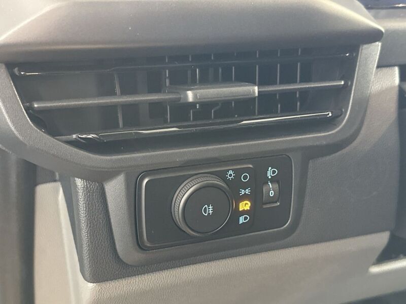 Neu Ford Transit Custom Sport 170 PS (125 kW) 2025 Blau Pickup