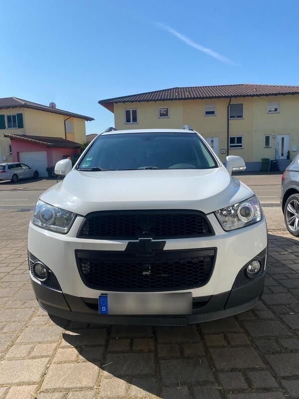 Weiß Gebraucht 2011 Chevrolet Captiva SUV | 4.000 € (Superpreis) - Bild 1/4
