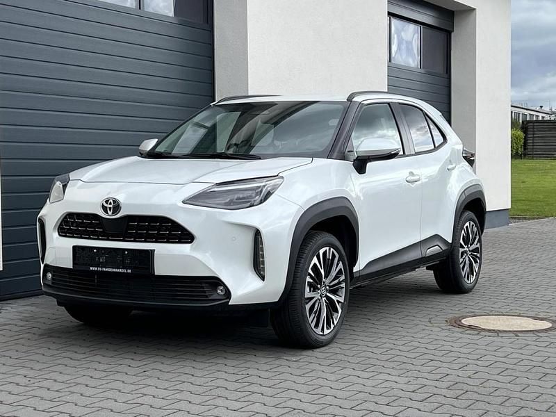 Neu 2025 Toyota Yaris Cross Elegant SUV | 31.079 € (Fairer Preis) - Bild 1/4
