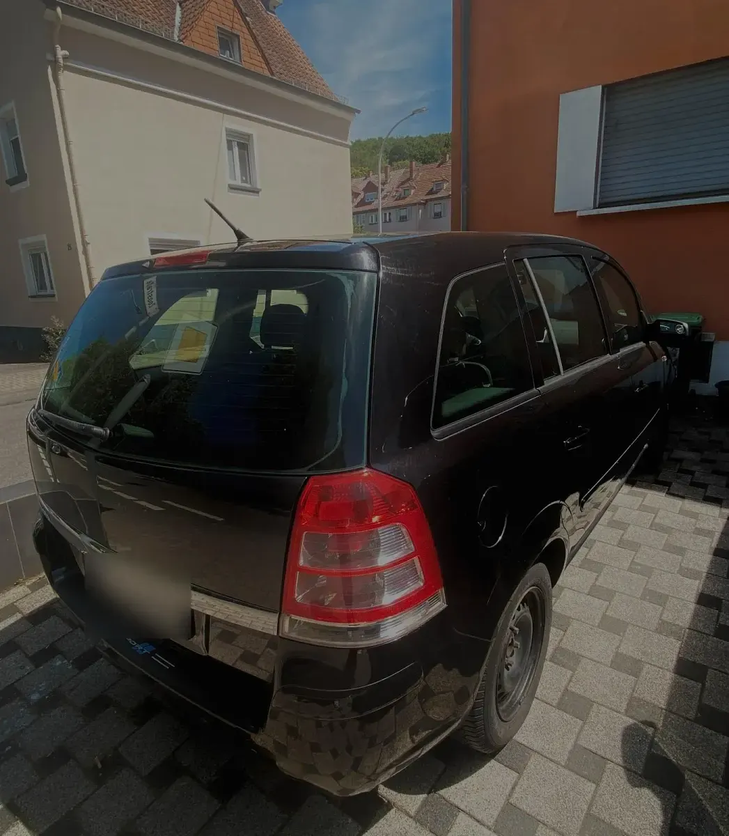 Gebraucht Opel Zafira 140 PS (102 kW) 2009 Schwarz Van / Kleinbus