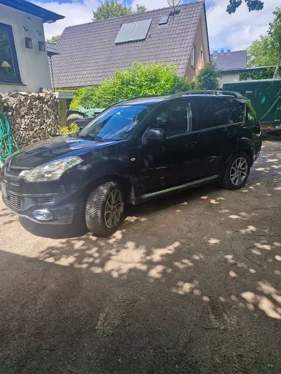 Gebraucht Citroën C-Crosser Exclusive 156 PS (114 kW) 2010 Schwarz SUV