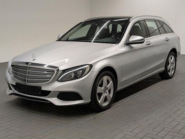 Silber (iridiumsilbermet.) Gebraucht 2018 Mercedes C250 Exclusive Kombi | 11.980 € - Bild 1/4