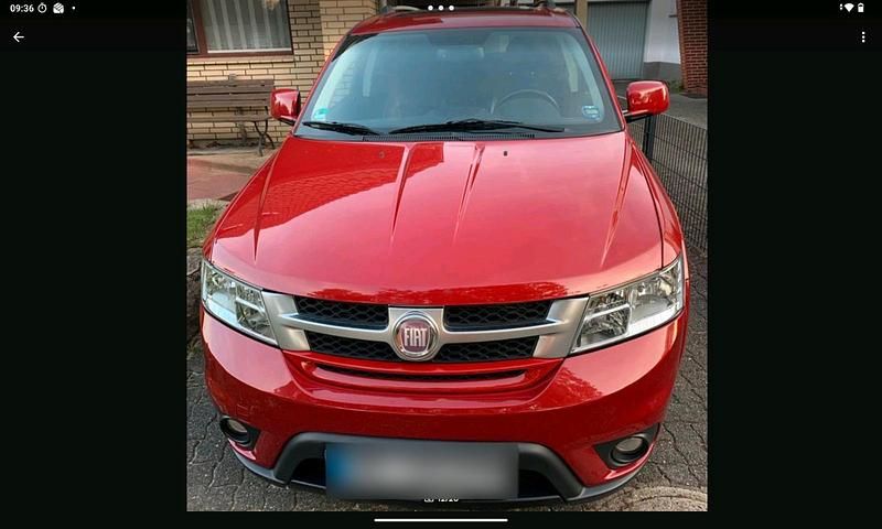 Gebraucht Fiat Freemont 174 PS (127 kW) 2012 Rot SUV