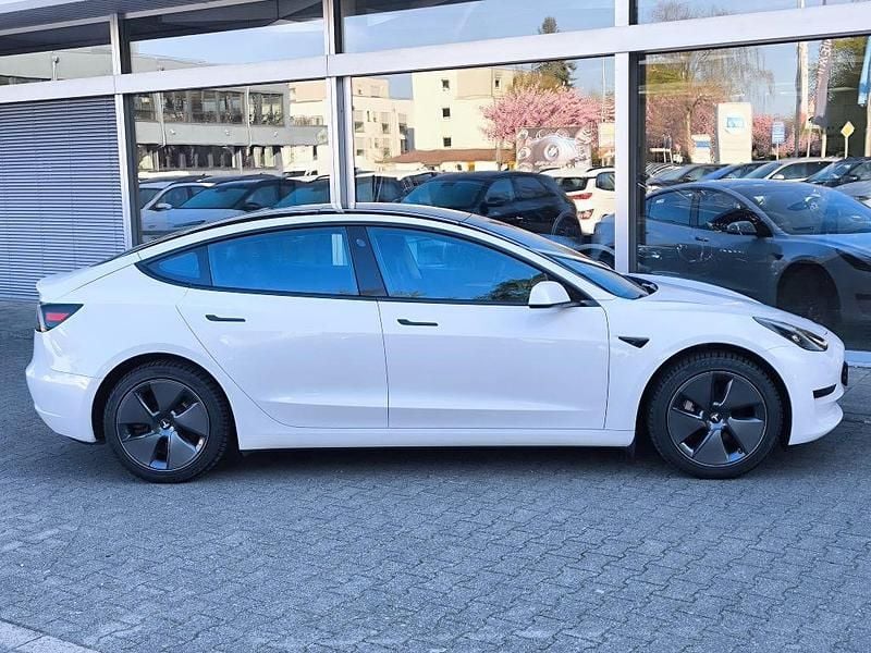 Gebraucht Tesla Model 3 RWD 239 kW (325 PS) 2023 Weiß Limousine