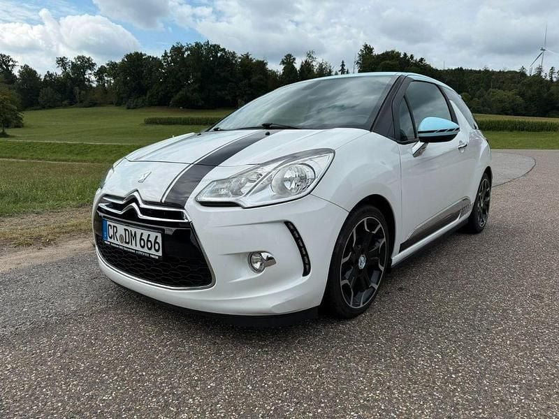 Gebraucht Citroën DS3 Sport Chic 156 PS (114 kW) 2010 Weiß Kleinwagen