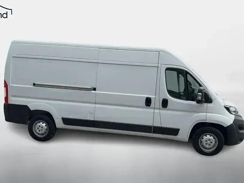 Gebraucht Peugeot Boxer 140 PS (102 kW) 2024 Weiß Van