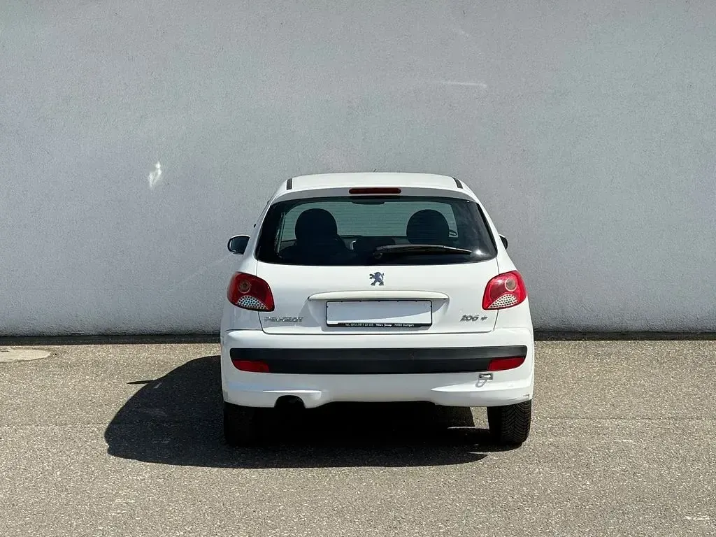 Gebraucht Peugeot 206+ 73 PS (53 kW) 2012 Weiß Kleinwagen