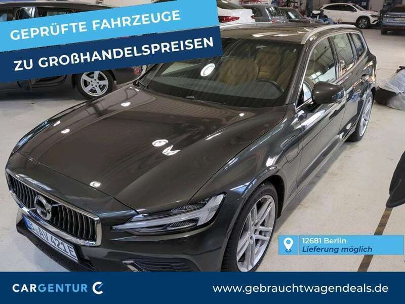 Pine grey / (metallic) Gebraucht 2021 Volvo V60 Inscription Kombi | 29.047 € (Guter Preis) - Bild 1/2