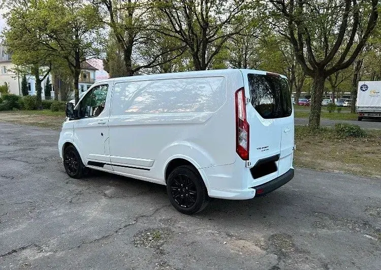 Gebraucht Ford Transit Custom 131 PS (96 kW) 2020 Weiß Van / Kleinbus