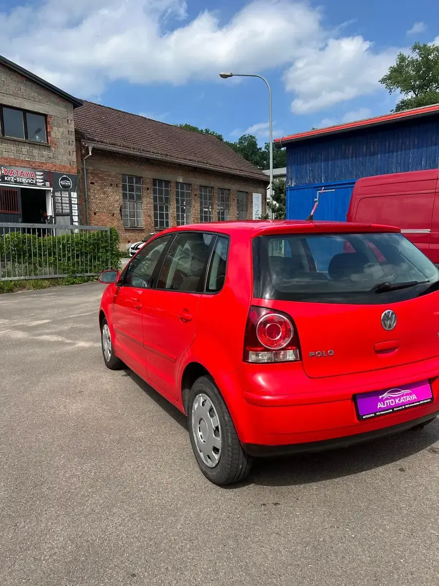 Gebraucht VW Polo 70 PS (51 kW) 2009 Rot Kleinwagen