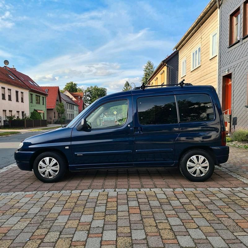Gebraucht Citroën Berlingo 109 PS (80 kW) 2001 Blau Van / Kleinbus