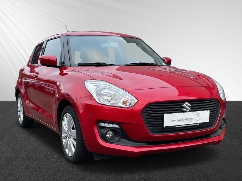 Gebraucht Suzuki Swift Comfort 111 PS (81 kW) 2018 Rot Kleinwagen