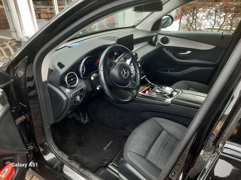 Gebraucht Mercedes GLC250 204 PS (150 kW) 2016 Schwarz SUV