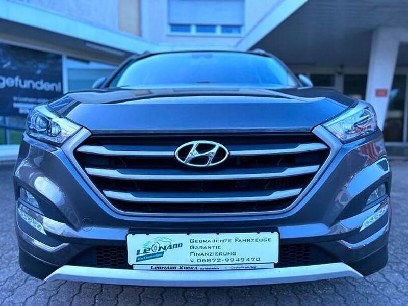 Gebraucht Hyundai Tucson 177 PS (130 kW) 2017 Grau SUV