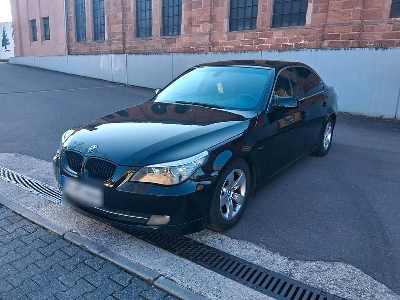 Gebraucht BMW 523 190 PS (139 kW) 2007 Schwarz Limousine