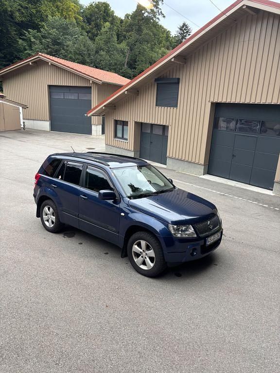 Blau Gebraucht 2006 Suzuki Grand Vitara Comfort+ SUV | 8.400 € - Bild 1/4