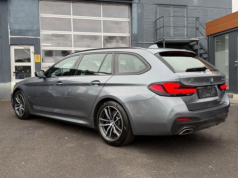 Gebraucht BMW 530 Performance 286 PS (210 kW) 2020 Grau Kombi