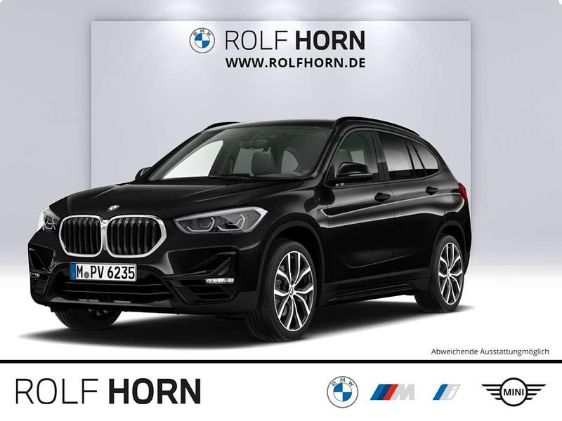 Saphirschwarz metallic Gebraucht 2021 BMW X1 Sport Line SUV | 25.520 € (Fairer Preis) - Bild 1/4