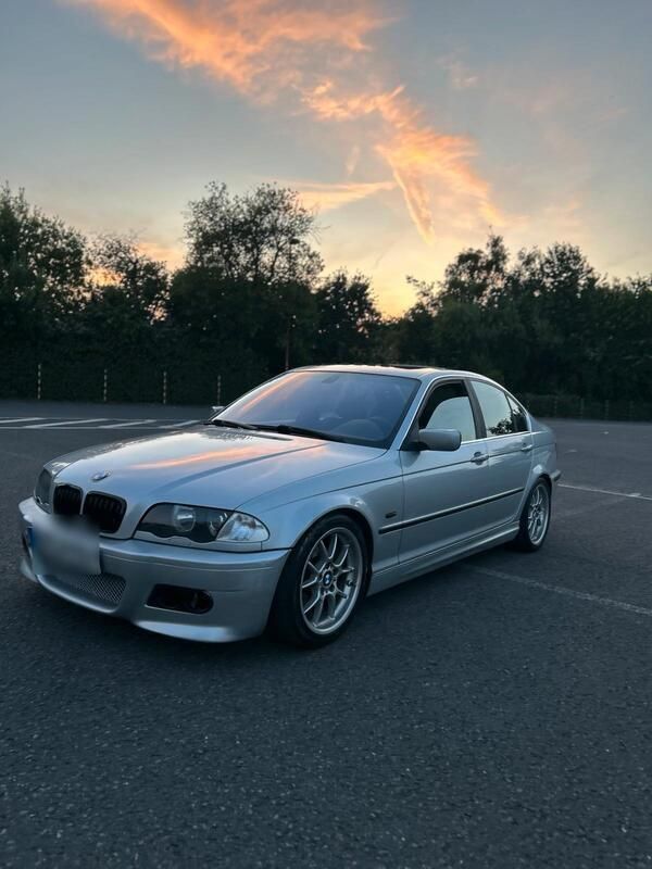 Silber Gebraucht 2000 BMW 320 M Sport Limousine | 5.750 € - Bild 1/4