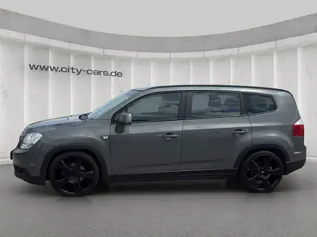 Gebraucht Chevrolet Orlando LT 163 PS (119 kW) 2013 Schwarz Van / Kleinbus