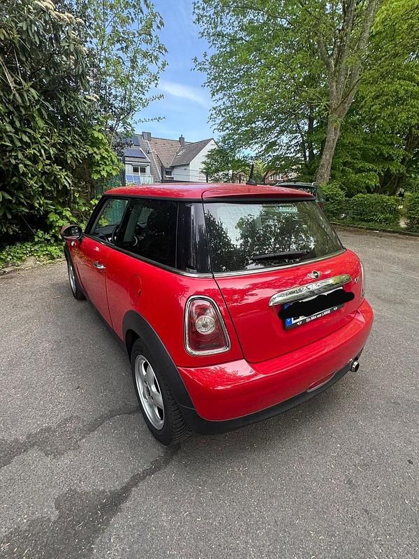 Second-hand Mini ONE 98 CP (72 kW) 2010 Roșu Hatchback