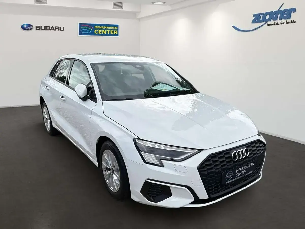 Gebraucht Audi A3 150 PS (110 kW) 2022 Ibisweiß Limousine