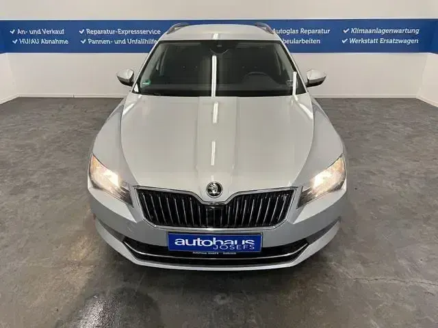 Gebraucht Skoda Superb Ambition 150 PS (110 kW) 2017 Silber Kombi