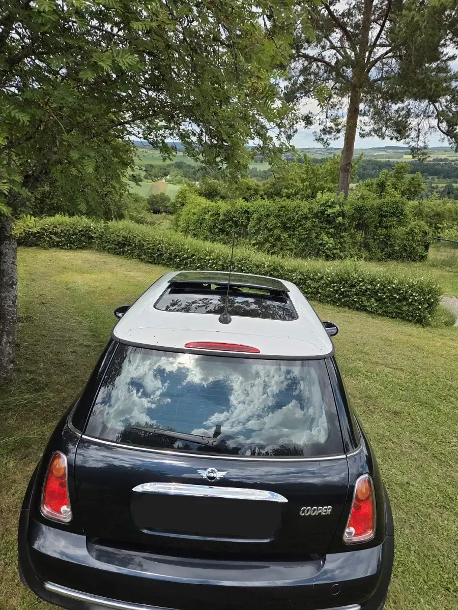 Gebraucht Mini Cooper 115 PS (84 kW) 2004 Schwarz Kleinwagen